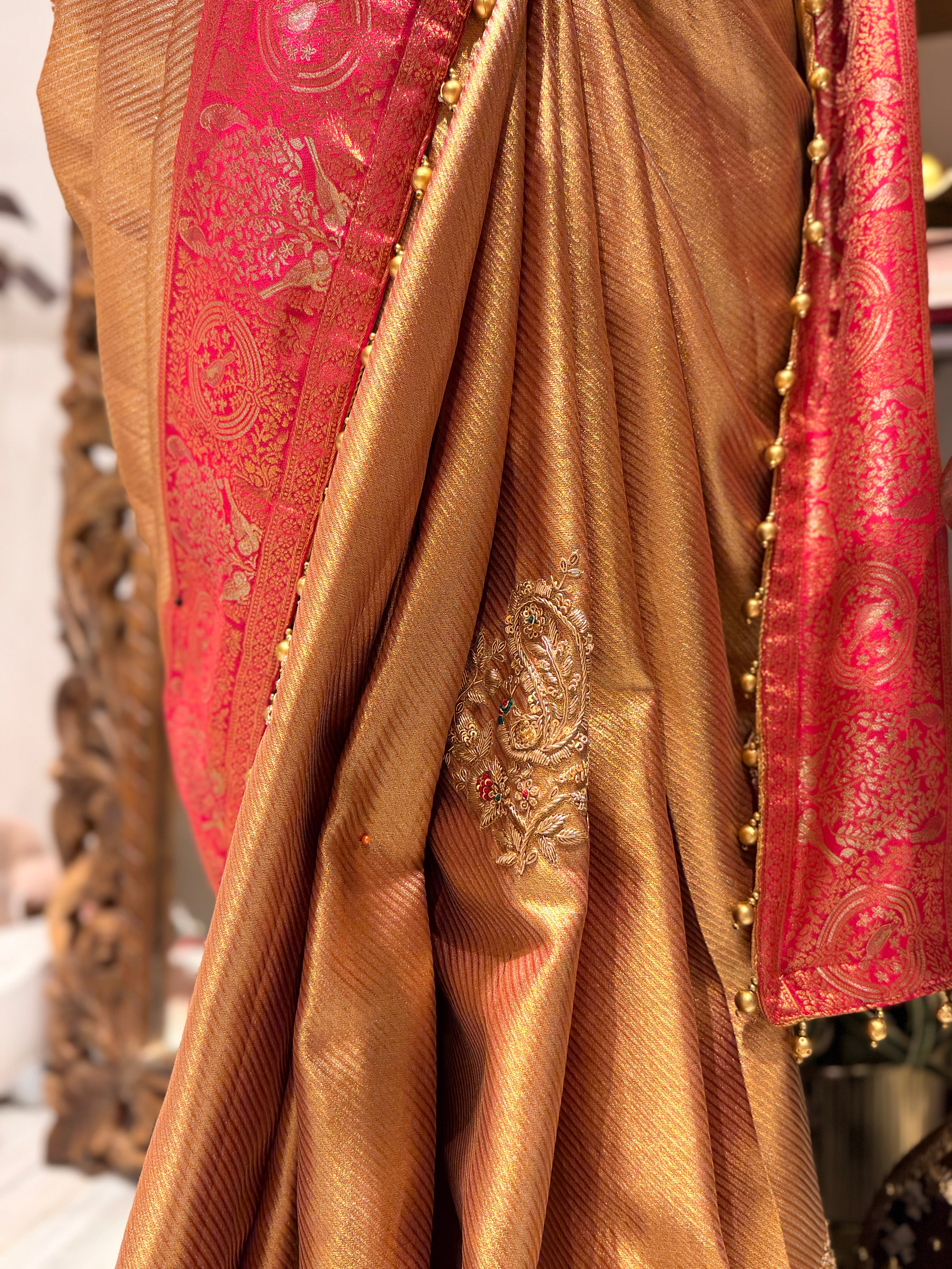 Sunheri Paisley Sona-Rupa zari Saree