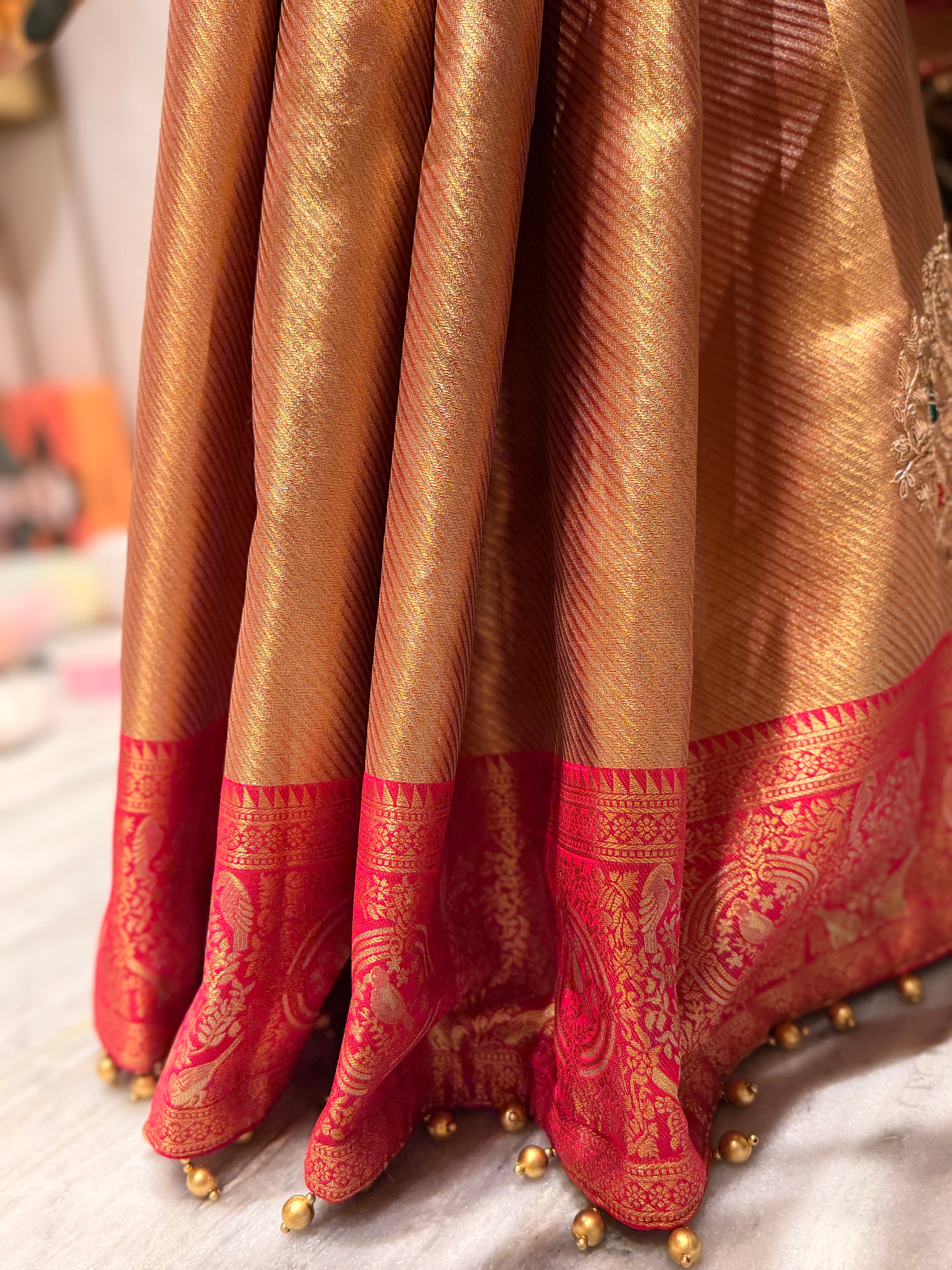 Sunheri Paisley Sona-Rupa zari Saree