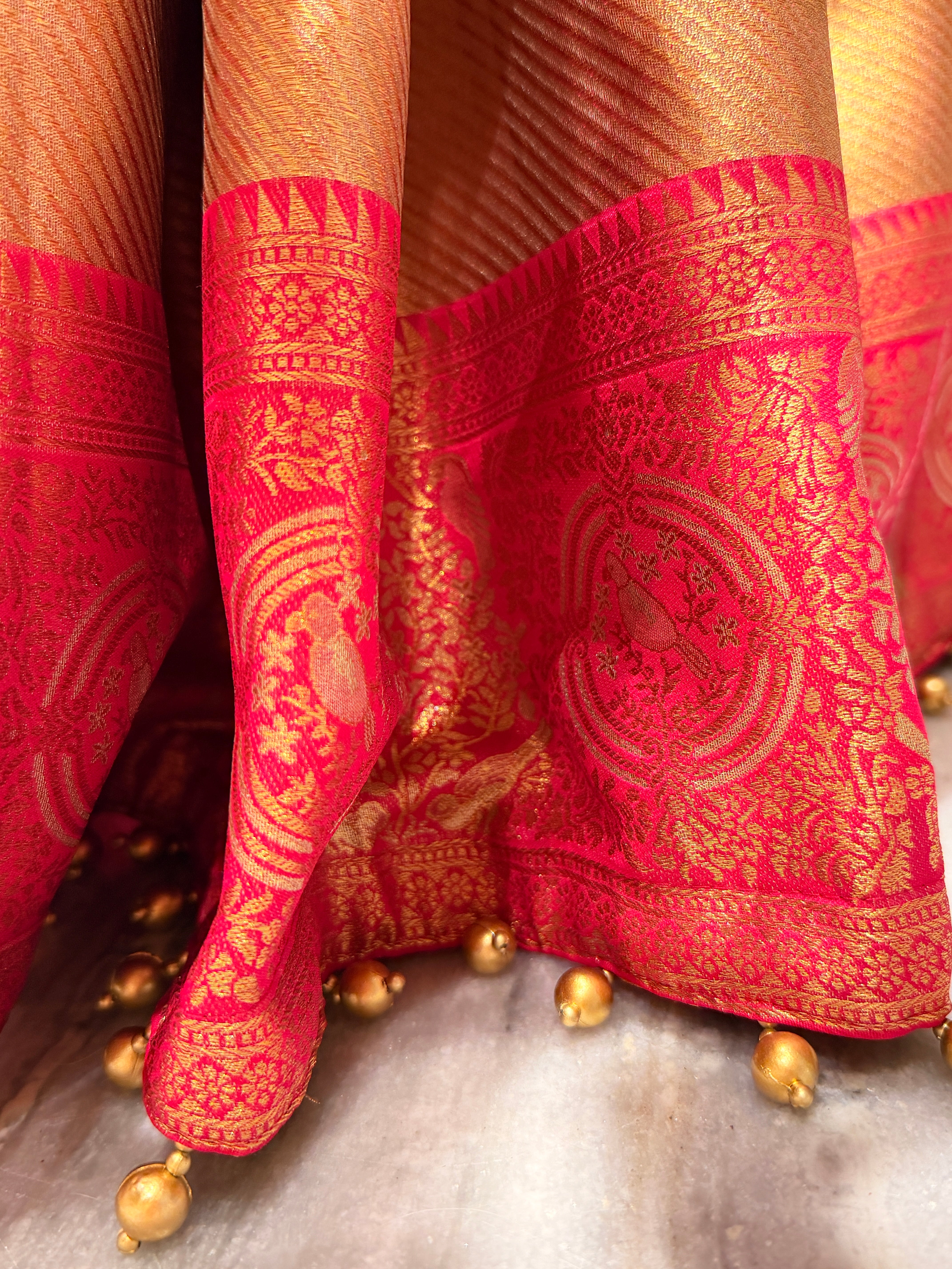 Sunheri Paisley Sona-Rupa zari Saree