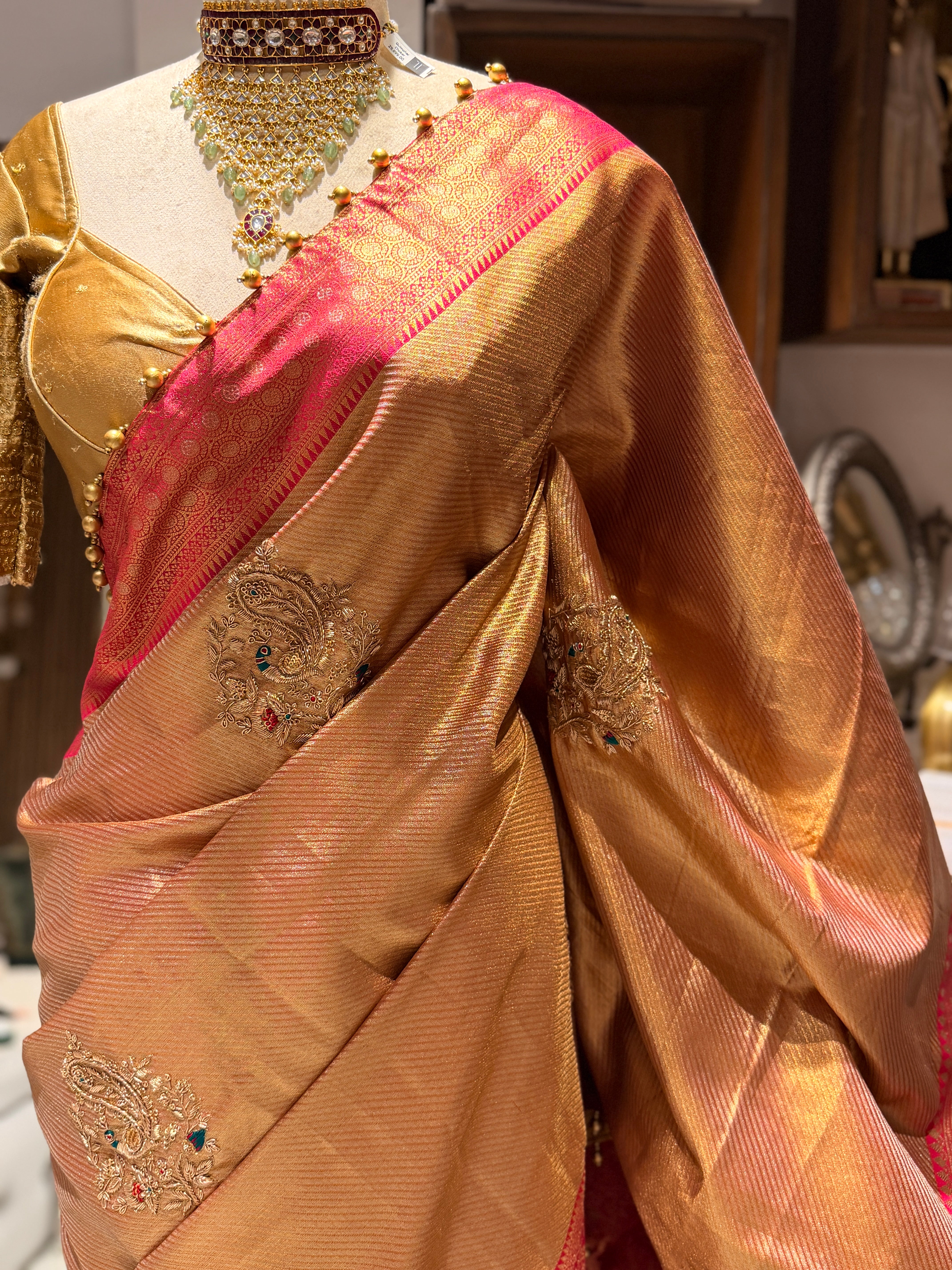 Sunheri Paisley Sona-Rupa zari Saree
