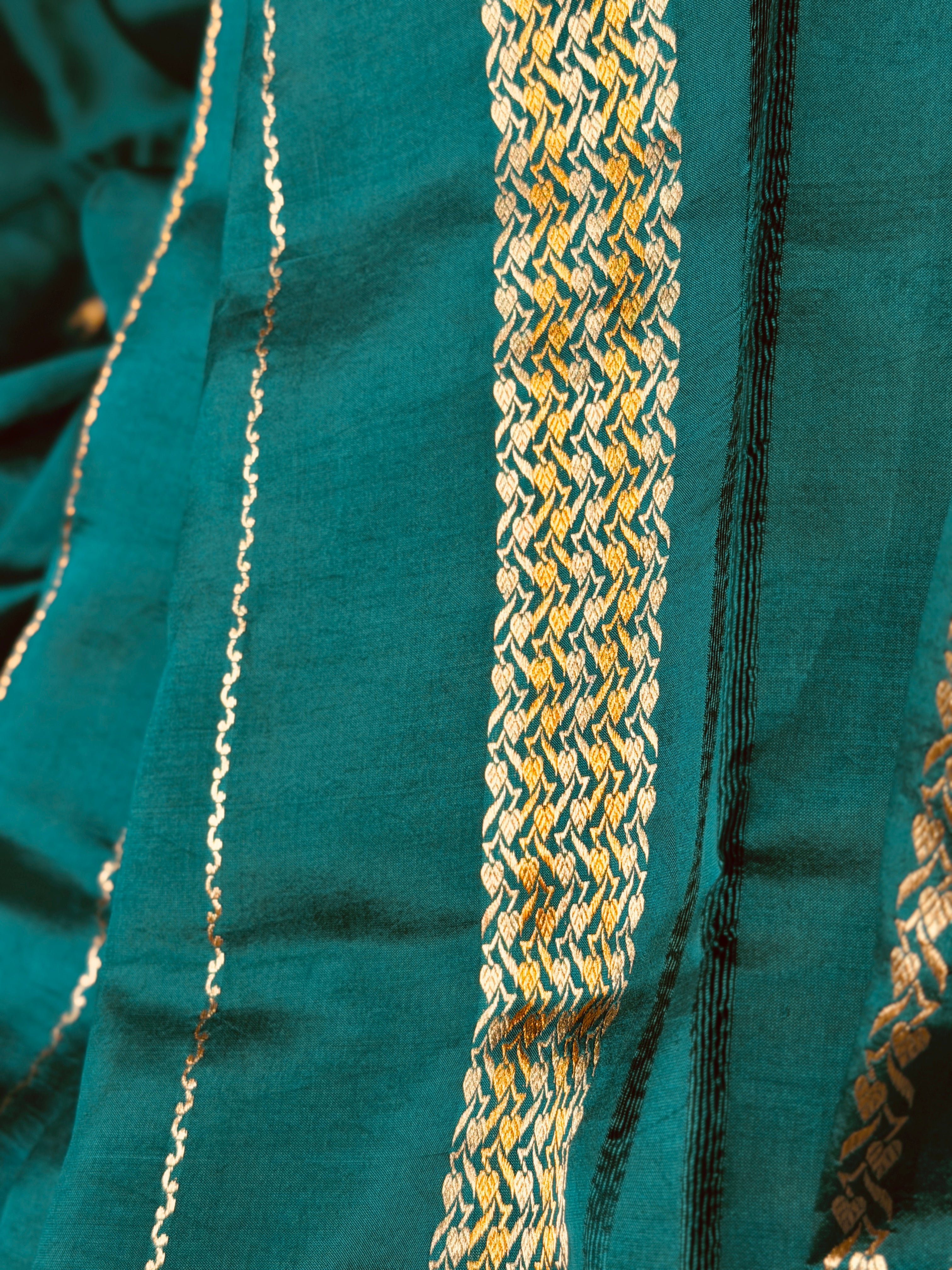 Mango swan silk Saree