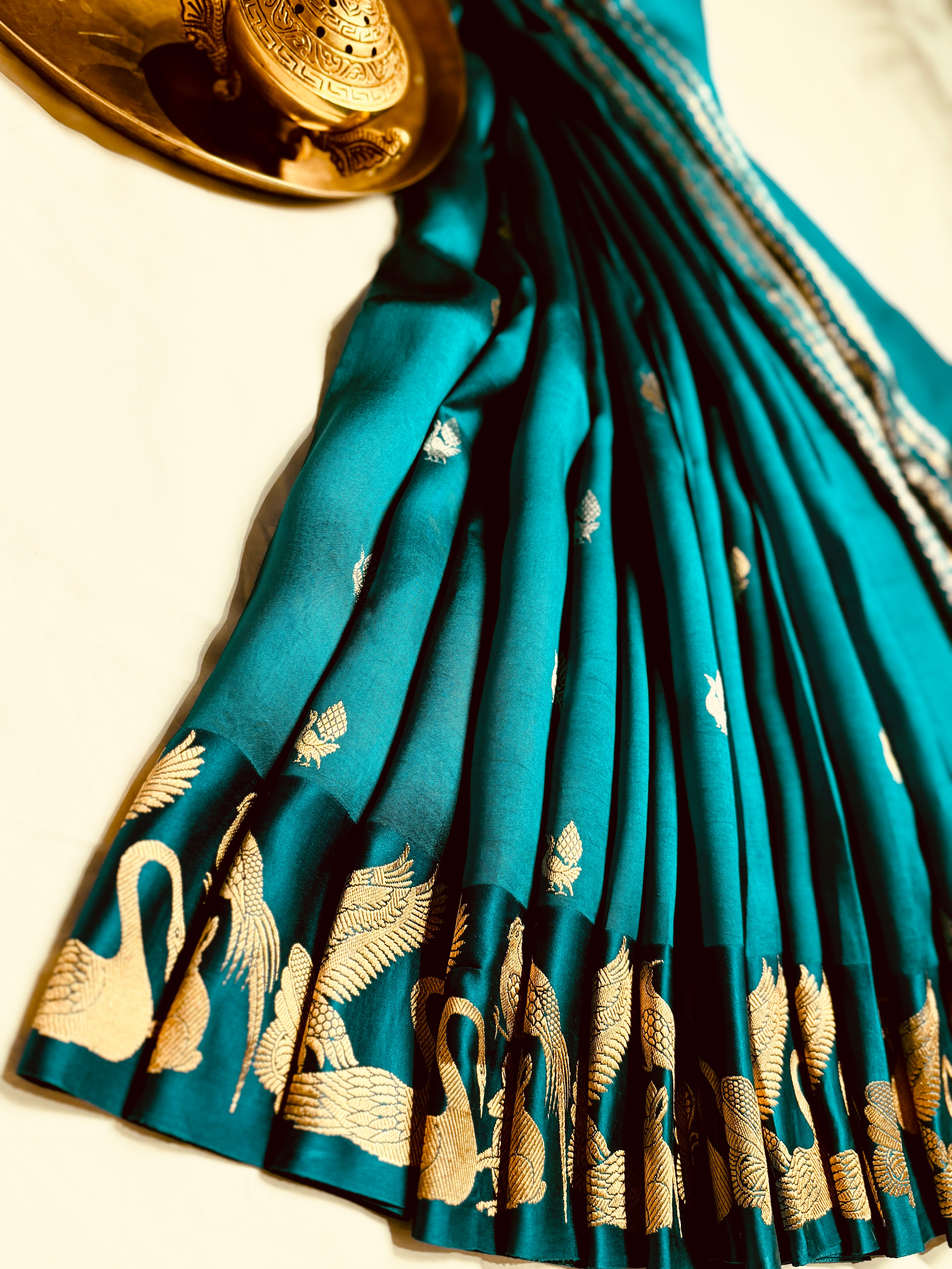 Mango swan silk Saree