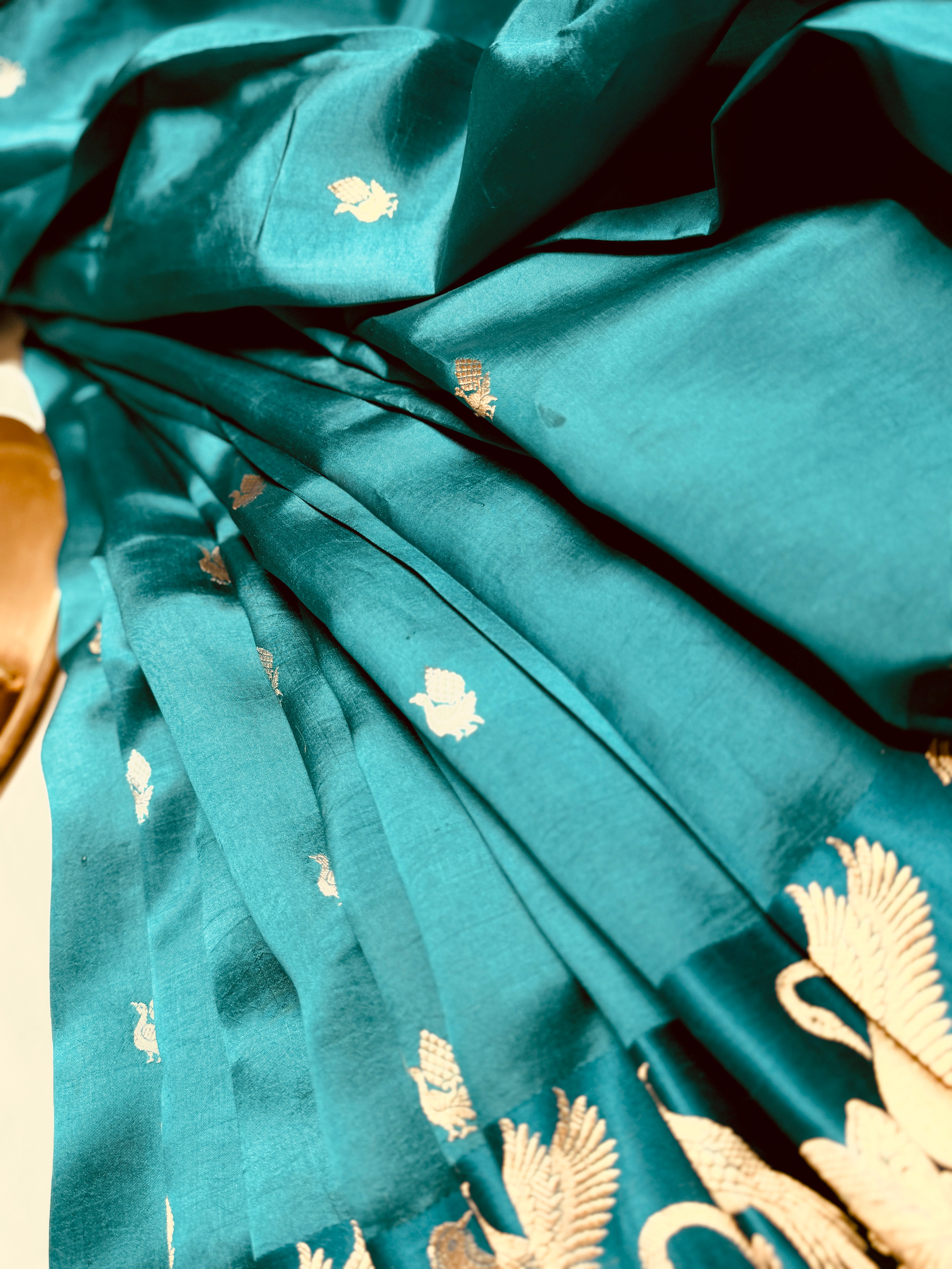 Mango swan silk Saree