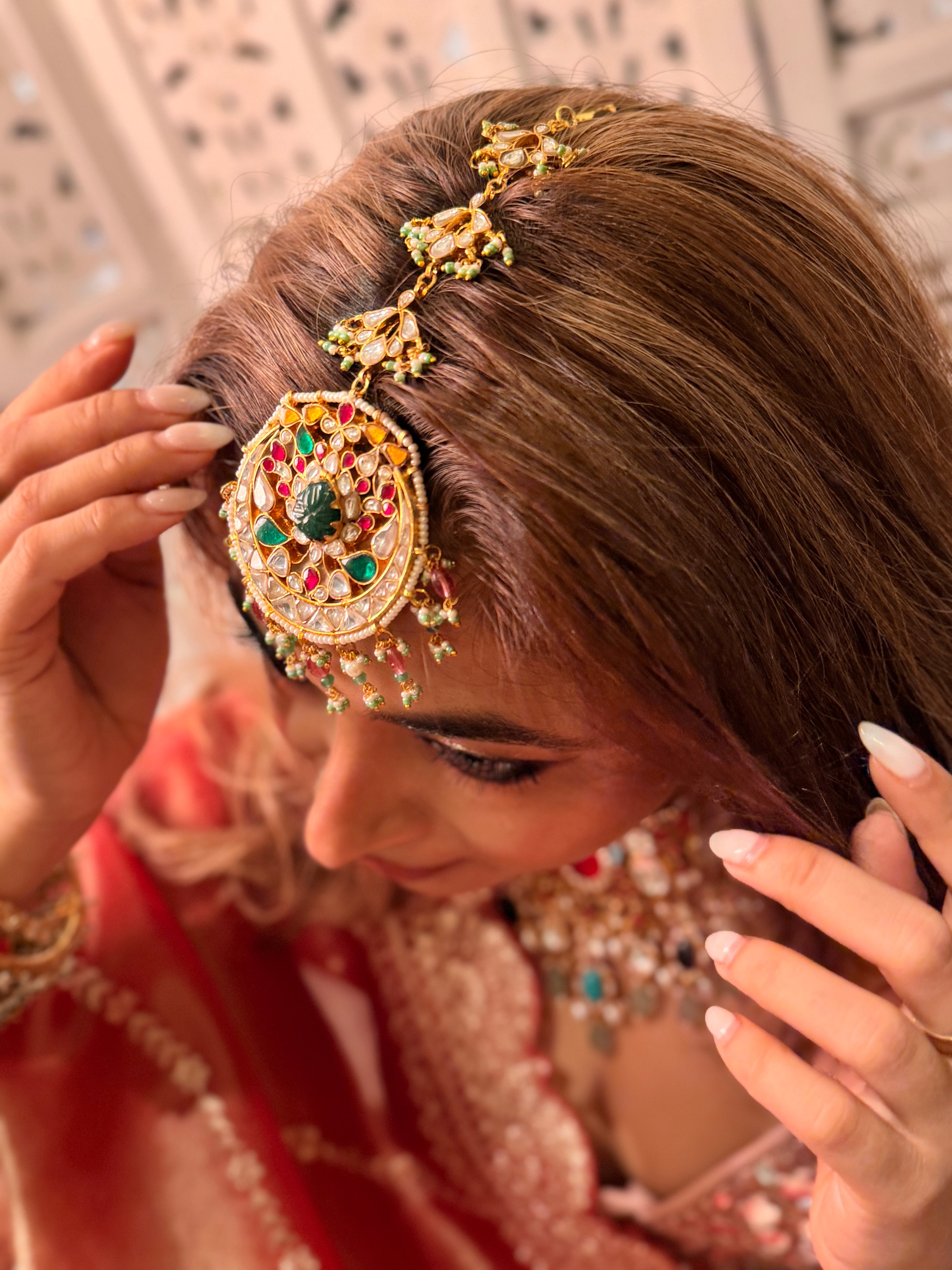 Dhruvi Jadau Tika
