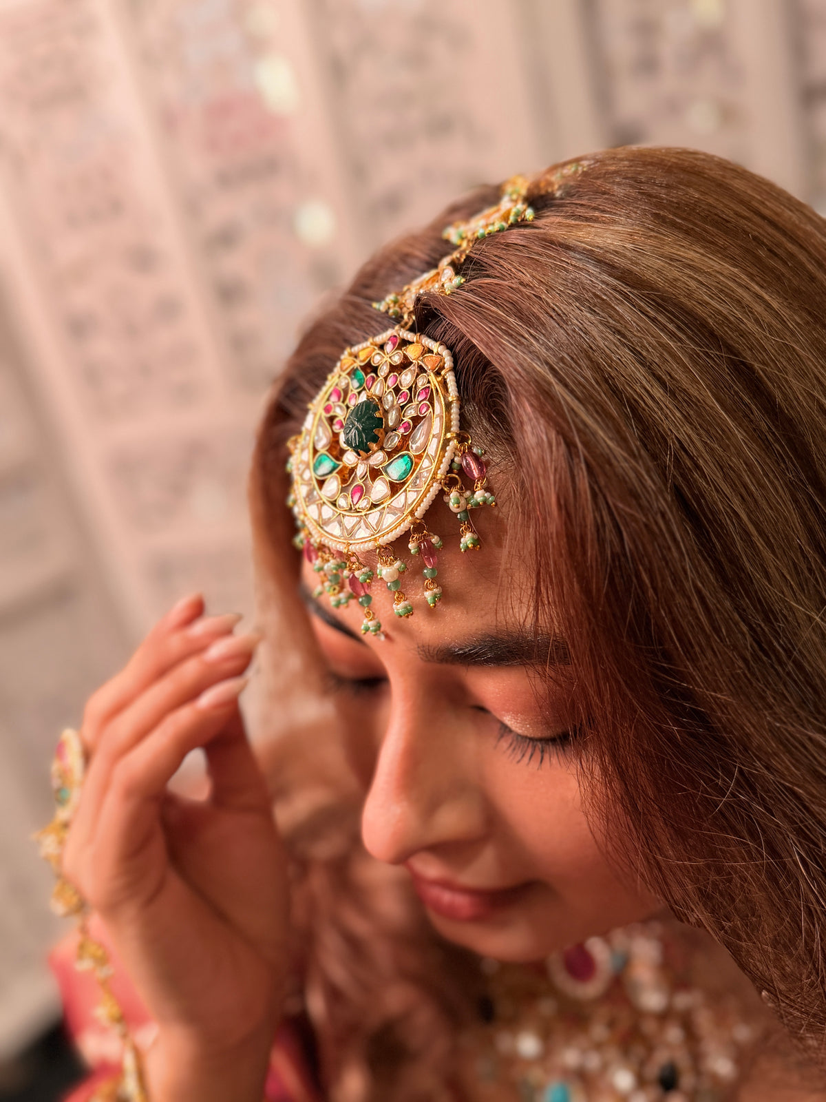 Dhruvi Jadau Tika