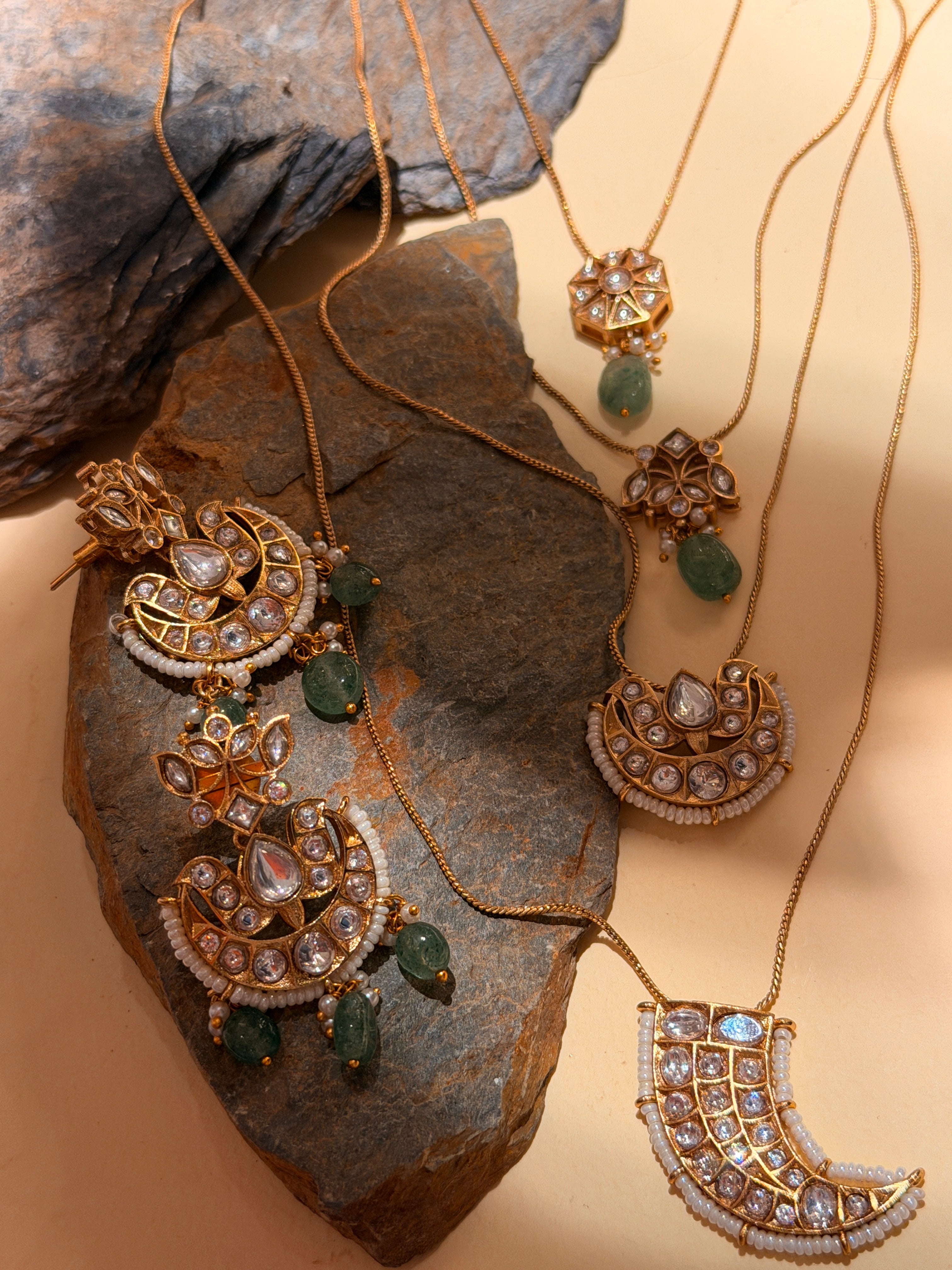 Shahi chaand layered neck-chain