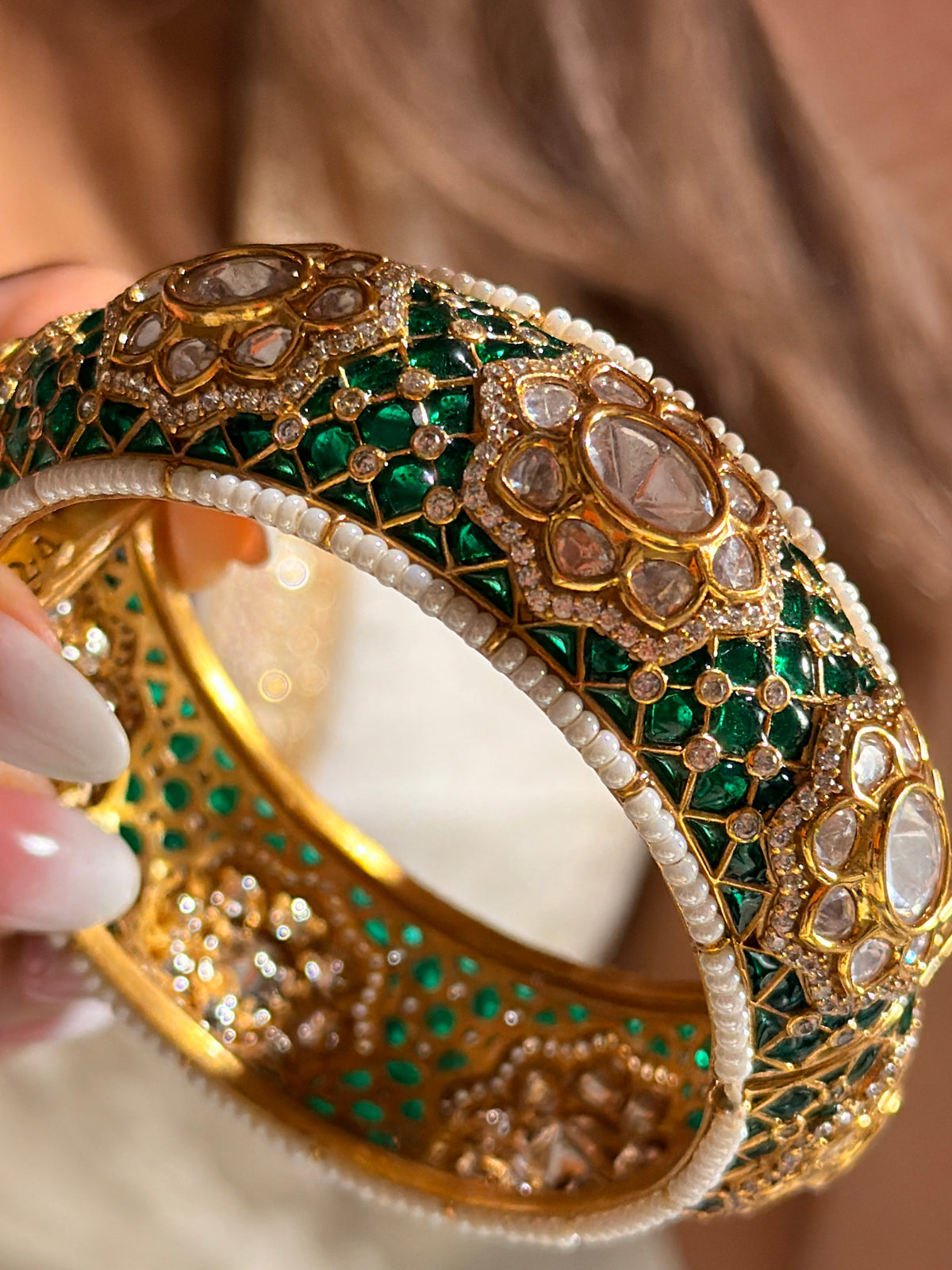 Siyani gold Floral Bangle