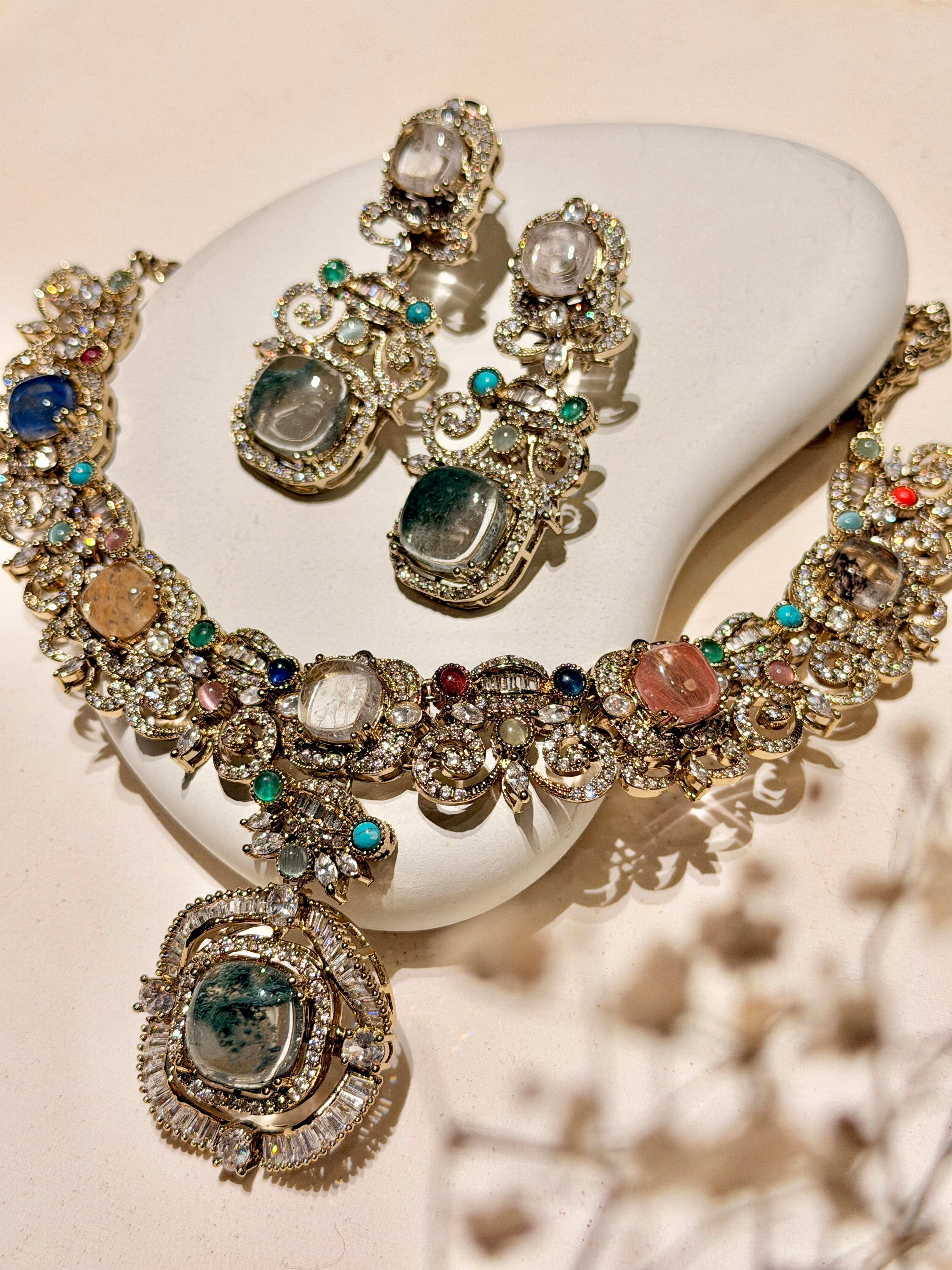 Elizabeth Aurora Gem Cascade