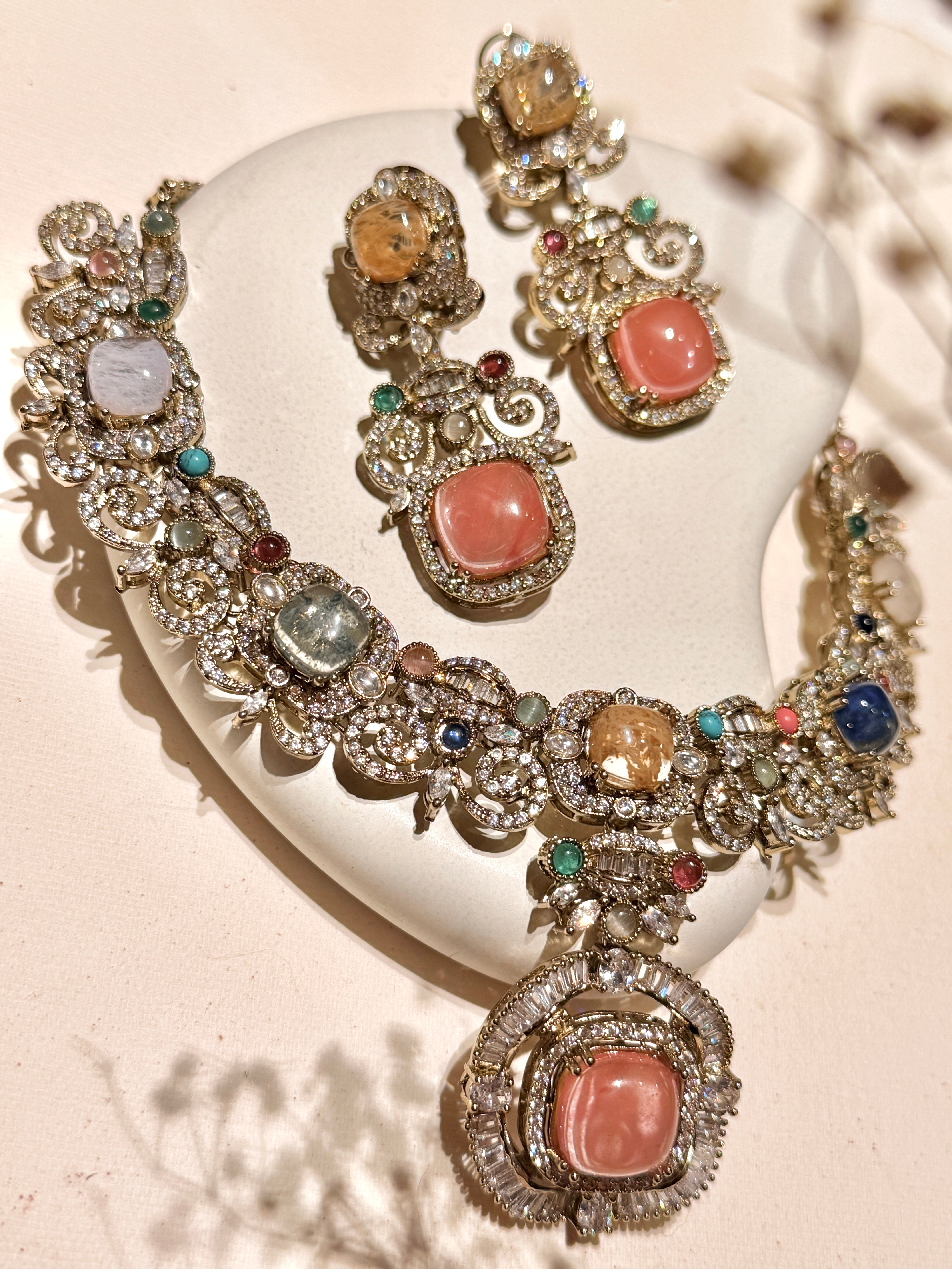 Elizabeth Aurora Gem Cascade