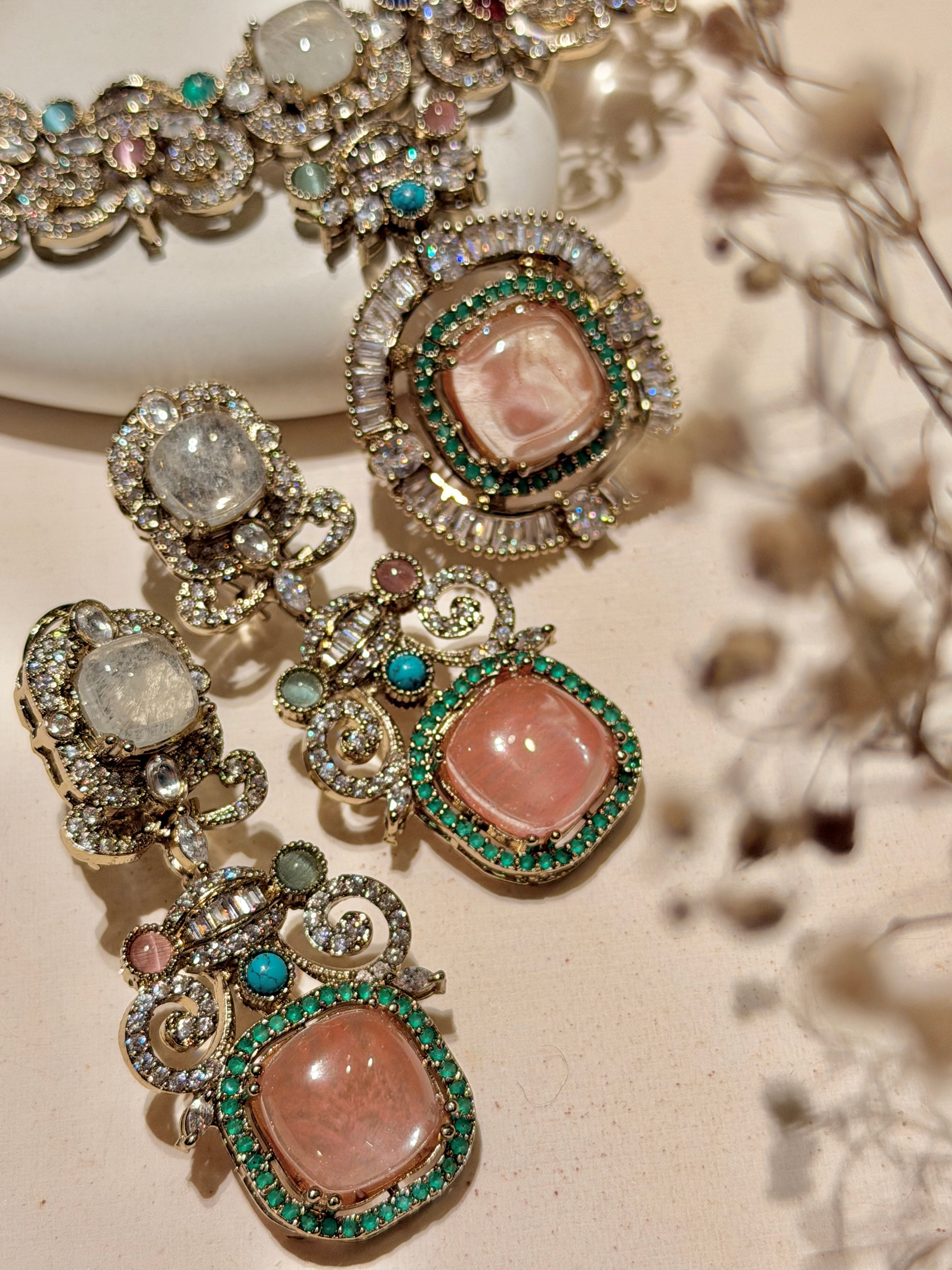 Elizabeth Aurora Gem Cascade