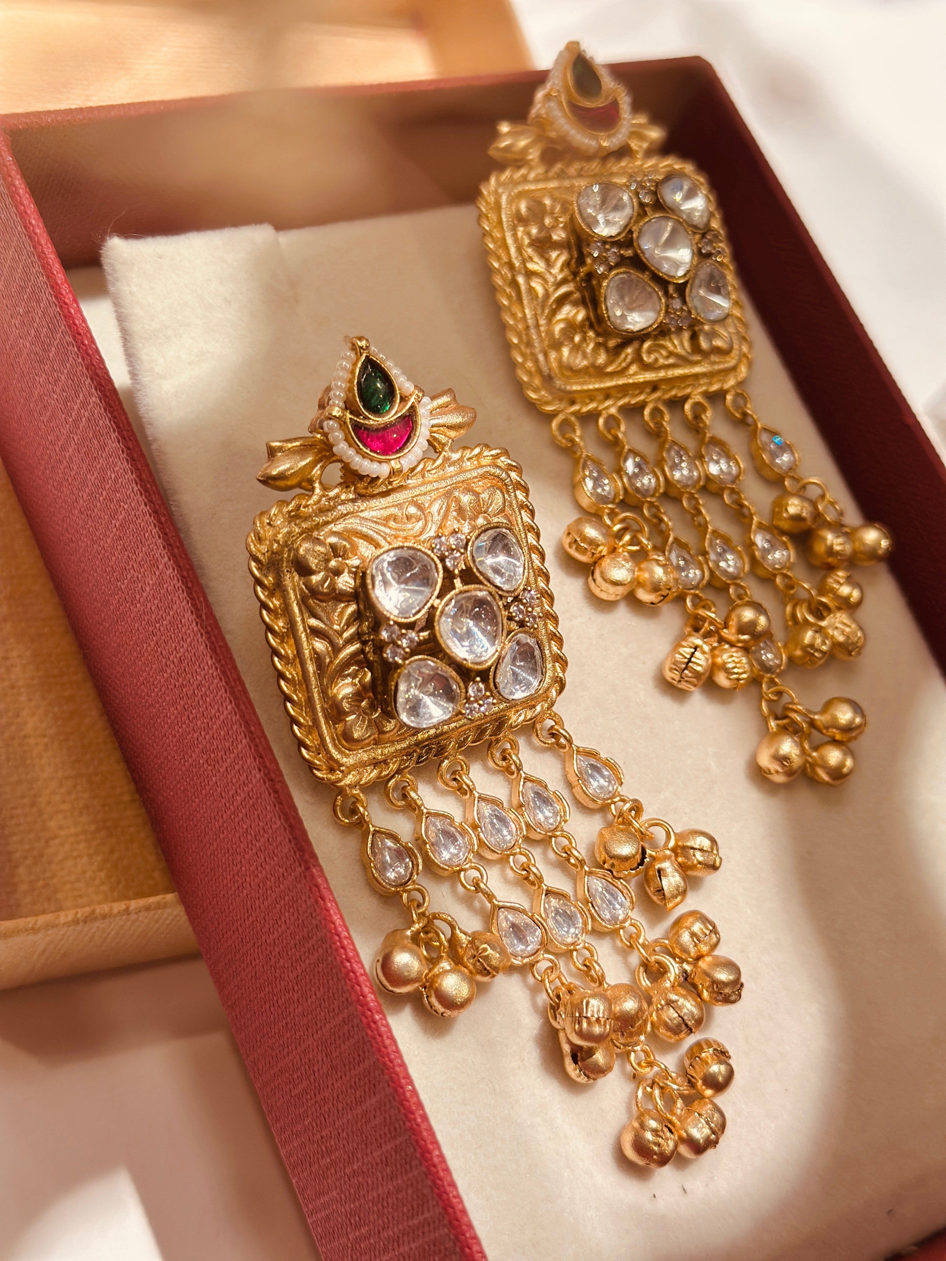 Sunehri Dangler