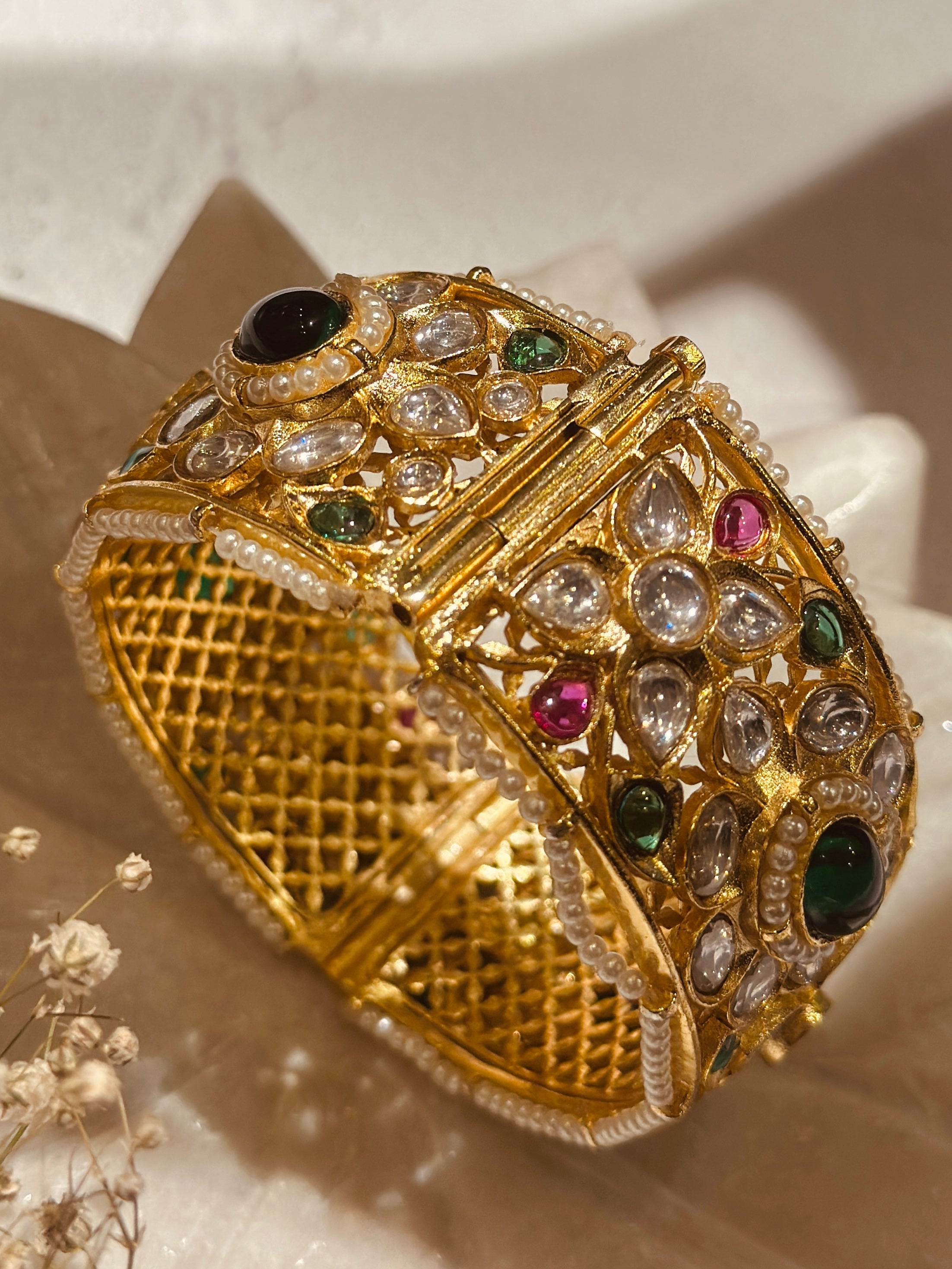 Vrinda Jadau Bangle